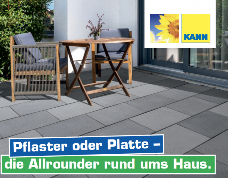 Eine Terrasse mit nuancierten Terrassenplatten im Farbton Grau